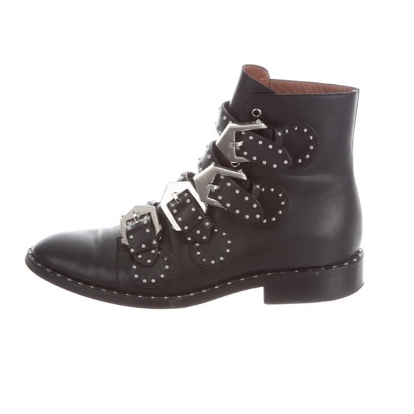 Givenchy Elegant Leather Ankle Boots - Picture 3 of 7